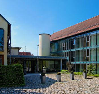 Hotel Oberschwaebischer Hof Schwendi Buitenkant foto